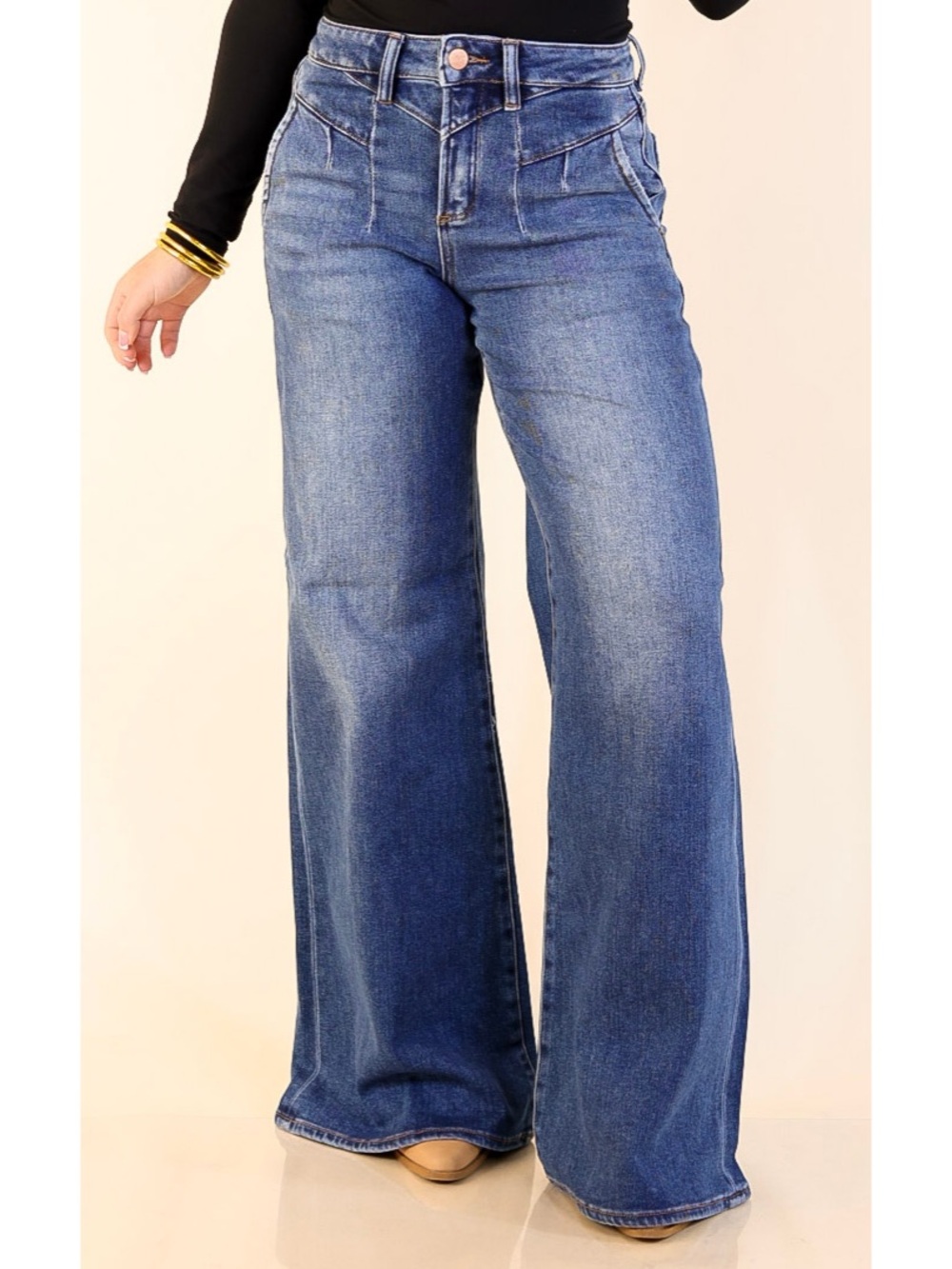 NWOT RISEN WIDE LEG FRONT YOKE SEAM JEAN